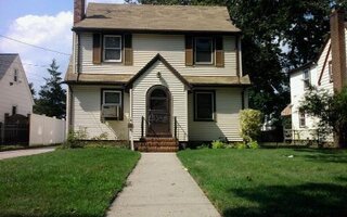 406 Pine St, Freeport, NY 11520