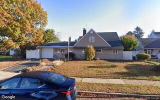 406 Red Maple Dr W, Wantagh, NY 11793