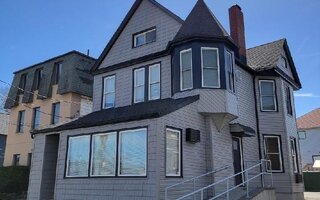 4062 Amboy Rd, Staten Island, NY 10308