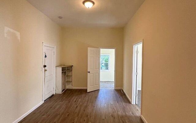 41 4th St, Valley Stream, NY 11581 (Corridor)