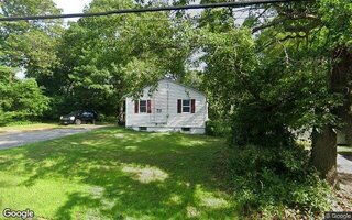 41 Patchogue Ave, Mastic, NY 11950