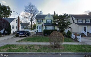 41 Perkins Ave, Oceanside, NY 11572
