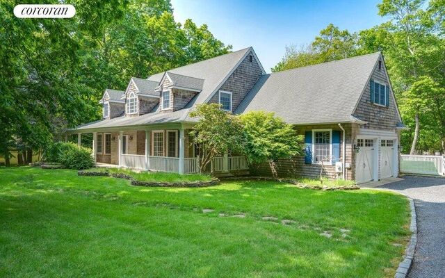 41 Rawson Rd, Sag Harbor, NY 11963 (Yard)