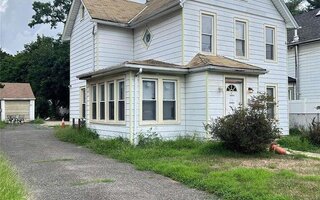 41 Thorne Ave, Hempstead, NY 11550