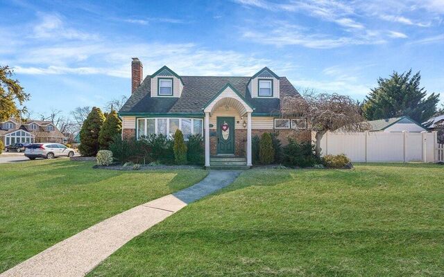 412 Foxhurst Rd, Oceanside, NY 11572 (Yard)