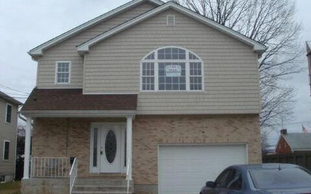 414 Madison St, Westbury, NY 11590