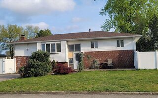 414 Westview Ave, Deer Park, NY 11729
