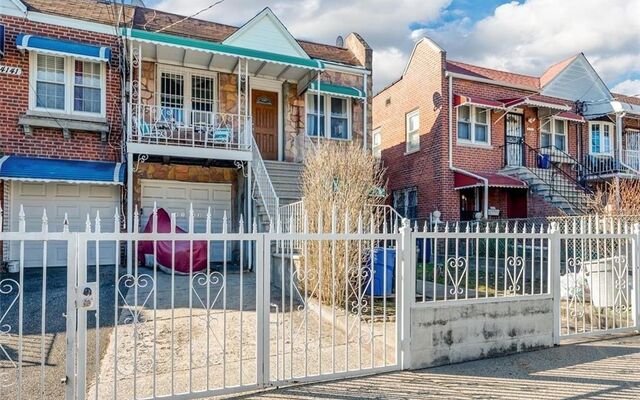 4143 Ely Ave, Bronx, NY 10466 (Porch)