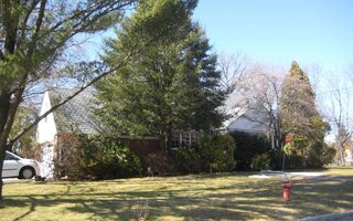 415 Titus Way, East Williston, NY 11596