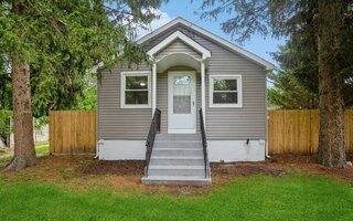 419 Weeks Ave, Manorville, NY 11949
