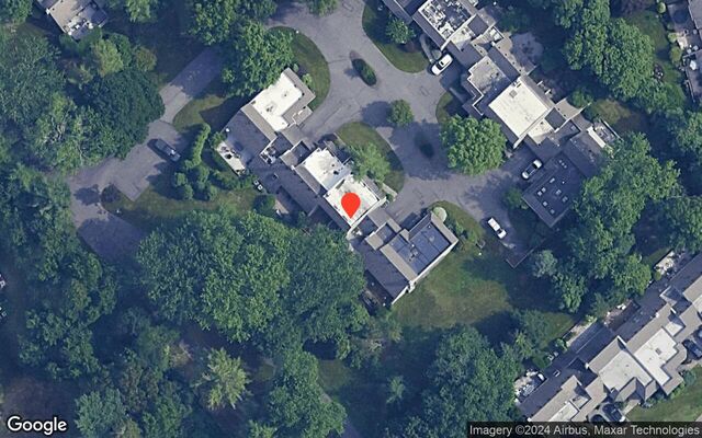42 Admirals Dr E, Bay Shore, NY 11706
