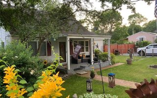 42 Arrowhead Dr, Shirley, NY 11967