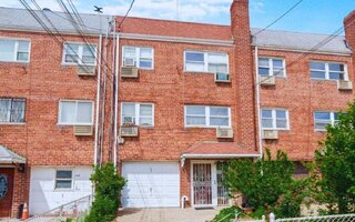 42 Autumn Ave, Brooklyn, NY 11208