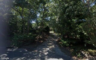42 Bonac Woods Ln, East Hampton, NY 11937