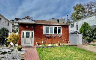 42 Case Ave, Staten Island, NY 10309