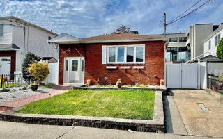42 Case Ave, Staten Island, NY 10309