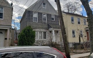 42 Hudson St, Staten Island, NY 10304