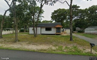 42 Jt Blvd, Riverhead, NY 11901