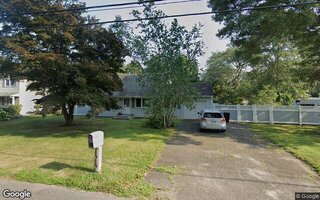 42 Morris Ave, Patchogue, NY 11772