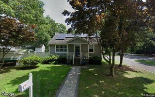 42 Queen Rd, Mastic Beach, NY 11951