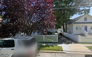 42 Stevens St, Freeport, NY 11520