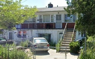 423 Bch 63rd St, Arverne, NY 11692