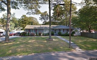 423 Walker St, West Babylon, NY 11704