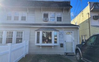 43-20 247th St, Little Neck, NY 11363