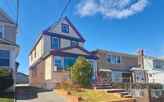 43-24 164 St, Flushing, NY 11358