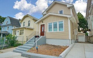 43 Lockman Ave, Staten Island, NY 10303