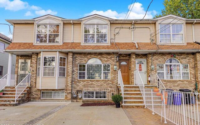 43 Sideview Ave, Staten Island, NY 10314 (Porch)