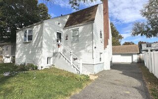 43 Westside Ave, Freeport, NY 11520