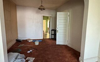 430 Pine St, Brooklyn, NY 11208