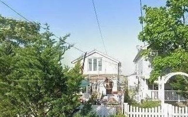 434 Cross Bay Blvd, Broad Channel, NY 11693 (Incomplete)