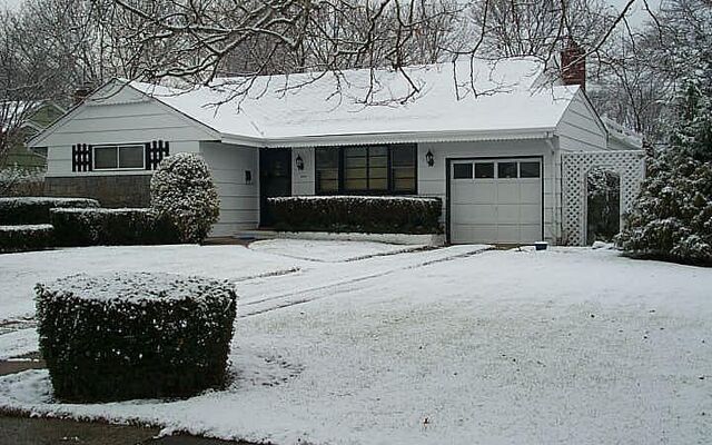 435 Derby Rd, Baldwin, NY 11510