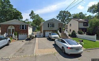 44 A 3rd St, Ronkonkoma, NY 11779