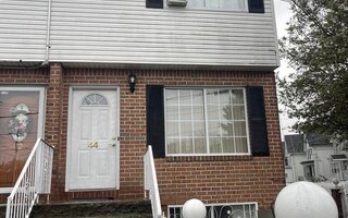 44 Bennett St, Staten Island, NY 10302