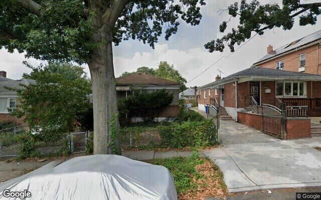 45-32 158th St, Flushing, NY 11355