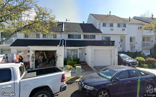45 Forest Grn, Staten Island, NY 10312