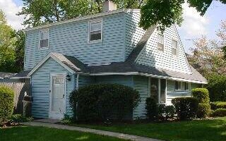 45 Kingfisher Rd, Levittown, NY 11756