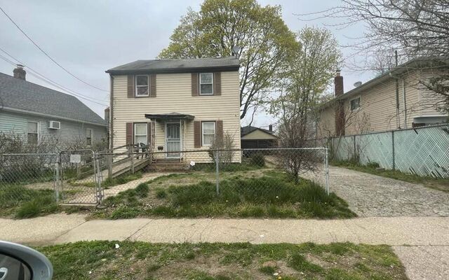 45 Sycamore Ave, Hempstead, NY 11550 (Yard)