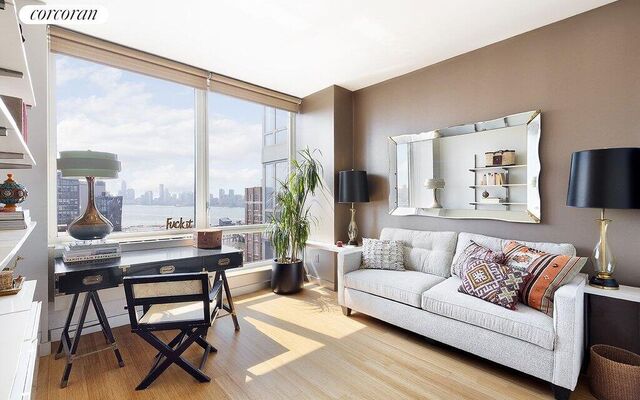450 W 17th St #1808, New York, NY 10011 (Living Room)