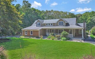 457 N Side Rd, Wading River, NY 11792