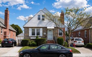 46-29 194th St, Flushing, NY 11358