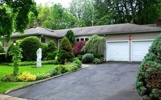 46 Ivy Dr, Jericho, NY 11753