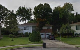 46 Monterey Dr, New Hyde Park, NY 11040