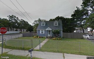 466 44th St, Copiague, NY 11726