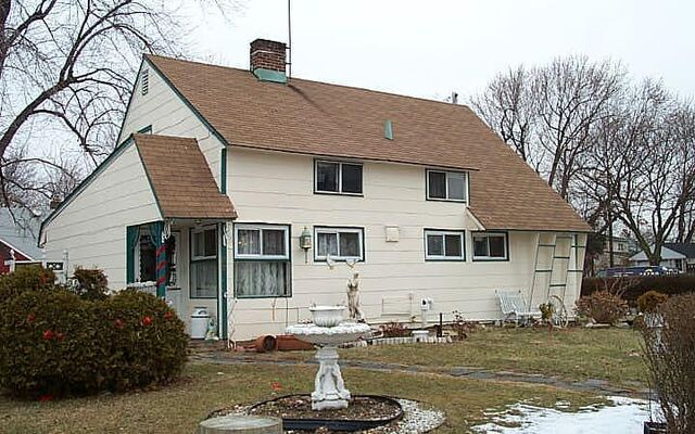 47 Squirrel Ln, Levittown, NY 11756