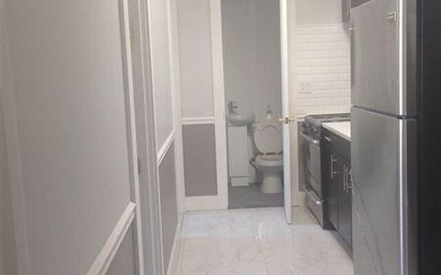 473 Evergreen Ave, Brooklyn, NY 11221 (Door)