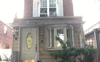 48-10 65th St, Woodside, NY 11377